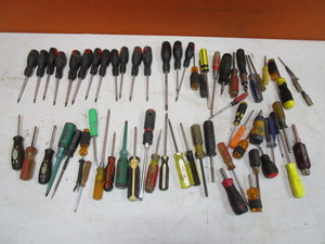 lot 125 image: Screwdrivers