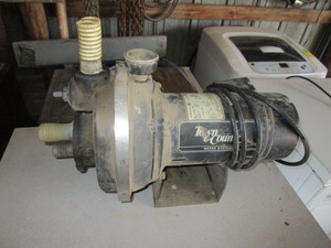 lot 152 image: Water Pump