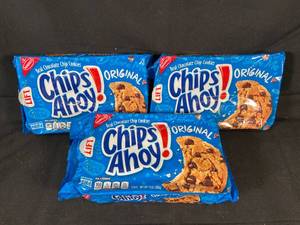 lot 74 image: Chips Ahoy Chocolate Chip Cookies 13oz - 3-Pack Best by 01022024