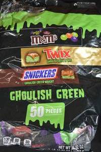 lot 28 image: 50pc Ghouls Mix Halloween Candy Variety Pack - M&Ms, Snickers, Twix