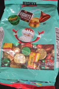 lot 31 image: Hersheys Christmas Candy Variety Pack