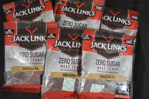 lot 56 image: 6ct Jack Links Zero Sugar Beef Jerky Original Flavor