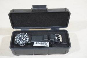 lot 16 image: Luminox Navy Seal Mens Dive Watch