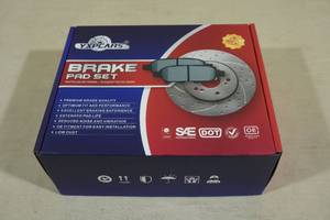 lot 105 image: Xypcars Brake Pad Set D1169-8282