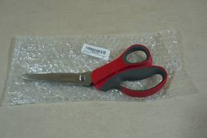 lot 109 image: Ohtomber Pinking Shears Craft Scissors