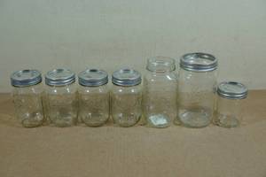 lot 166 image: 7 Vintage Canning Jars