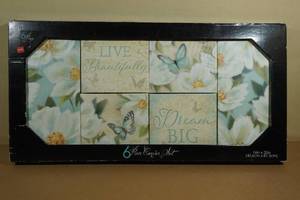 lot 221 image: 6 Piece Canvas Set