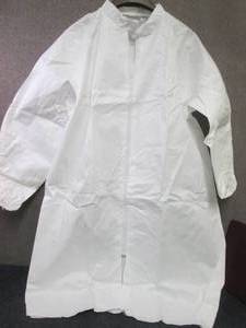 Case of 25 Fisher XL White Disposab...