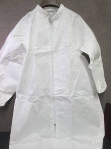 Case of 25 Fisher XL White Disposab...
