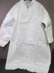 Case of 25 Fisher XL White Disposab...