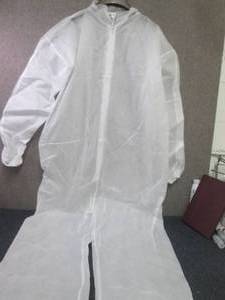 Case of 50 XL White Zip Disposable ...