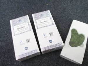 3- RoselynBoutique Gemstone Jade Ro...