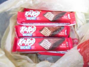 12- 1.5 oz KitKat Big Kats...