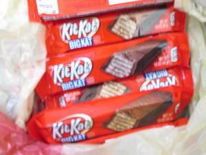 12- 1.5 oz KitKat Big Kats...
