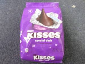 32.1 oz Hersheys Special Dark Kiss...