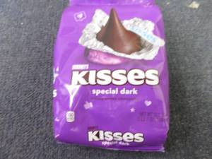 32.1 oz Hersheys Special Dark Kiss...