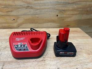 MILWAUKEE M12 12-Volt Lithium-Ion XC Extended Capacity Battery Pack 4.0Ah with M12 12-Volt Lithium-Ion Battery Charger (12272342)