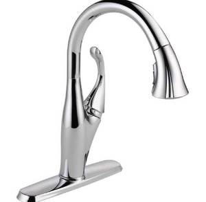 DELTA Addison Single-Handle Pull-Down Sprayer Kitchen Faucet with MagnaTite Docking in Chrome
