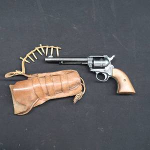 lot 4 image: ROHM MODEL 66 .22LR SINGLE ACTION REVOLVER