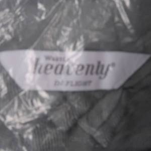 lot 58 image: LOT OF 10 AIRLINE TYPE BLANKETS