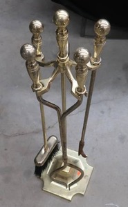 lot 72 image: FIREPLACE ACCESSORIES AND STAND