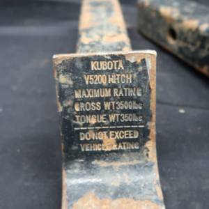 lot 83 image: KUBOTA HITCHES LOT OF 3