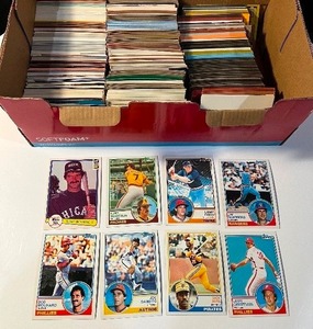 lot 38 image: Large Lot of 89-90s MLB Baseball Cards
