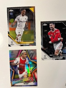 lot 22 image: Lot of Topps Chrome FootballSoccer Cards