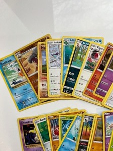 lot 10 image: Lot of Pokemon Cards