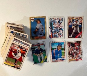 lot 17 image: Lot of 1992 Topps MLB Baseball Cards
