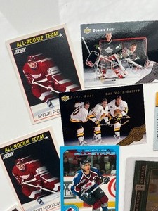 lot 3 image: Lot of NHL Hockey Cards