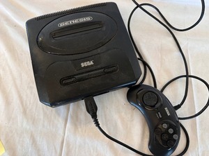lot 56 image: Sega Genesis MK-1631 No Power Cables