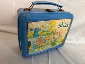 lot 75 image: Vintage Care Bears Lunch Box