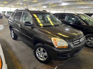 lot 1 image: 2006 Kia Sportage LX