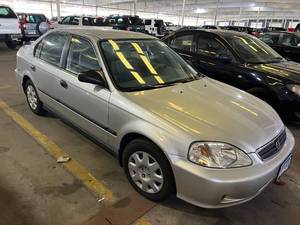 lot 8 image: 1999 Honda Civic LX...80,000 MILES