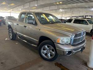 lot 9 image: 2005 Dodge Ram 1500 SLT 4x4