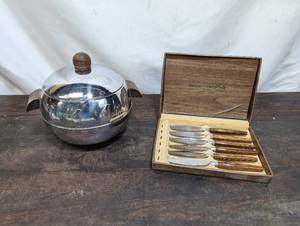 lot 16 image: Vintage West Bend Hot Cold Server and Mode Danish Knifes