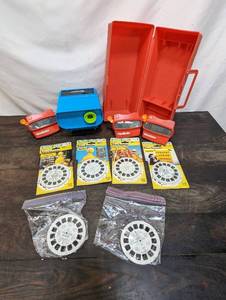 lot 27 image: Collection Vintage View-Masters