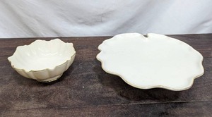 lot 32 image: Two Lenox Pieces