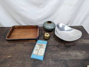 lot 65 image: Collection Of Dcor