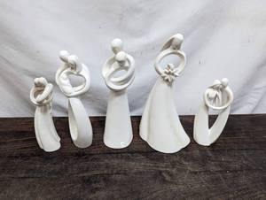 lot 125 image: Five Circle Of Love Statues