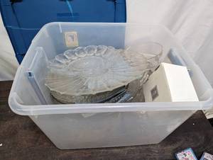 lot 160 image: Collection Of Clear Glassware