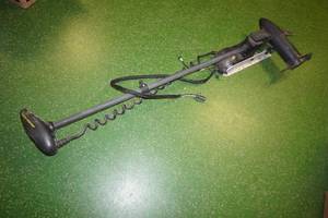 lot 34 image: Minn Kota Power Drive V2 70 Lb Thrust 24V Bow Mount Trolling Motor