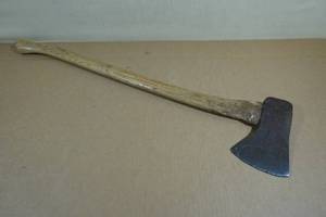 lot 44 image: Vintage Collins Axe with Hickory Handle