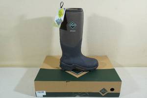 lot 87 image: Muck Wetland Boots - Mens 5Womens 6