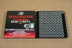 lot 99 image: 81 Winchester Triple Se7en 209 Primers for Muzzleloader