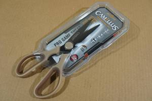 lot 107 image: NEW Camillus Pro Game Shears