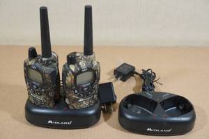 lot 116 image: Midland GXT Walkie Talkies with Chargers