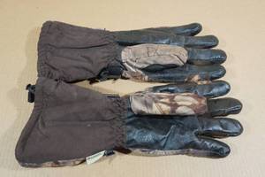 lot 124 image: Gander Mountain Leather Palm Winter Gloves - Mens XL