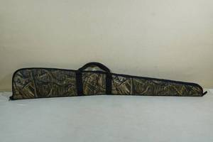 lot 131 image: GunMate Camo Long Gun Case